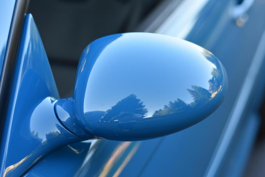 Детали экстерьера BMW M3 Coupe Laguna Seca Blue (E46) 2003 года  (фото 75 из 149)